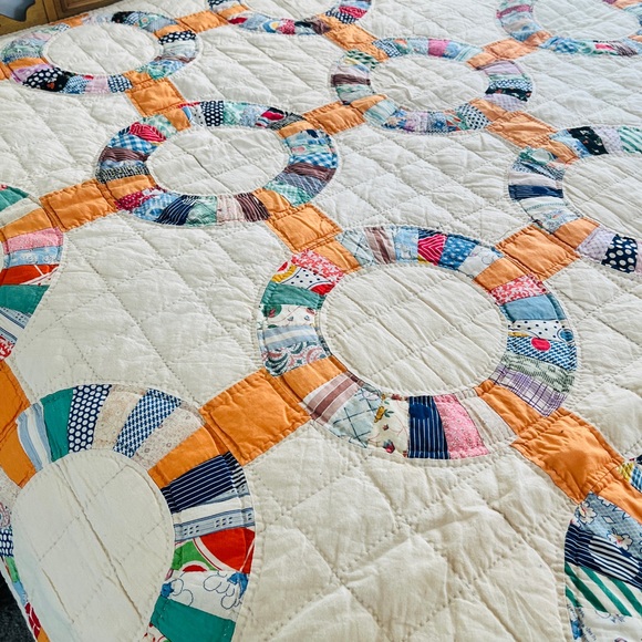 Vintage Handmade WEDDING RING PATTERN Artisan Patchwork Quilt- STUNNING - Picture 4 of 13